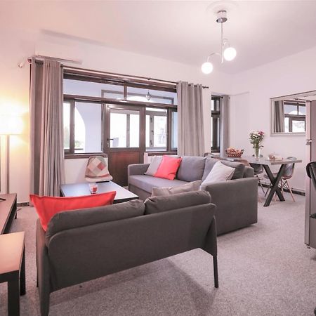 Modern 2 Bedroom Apartment Next To Metro - Marousi Atenas Exterior foto