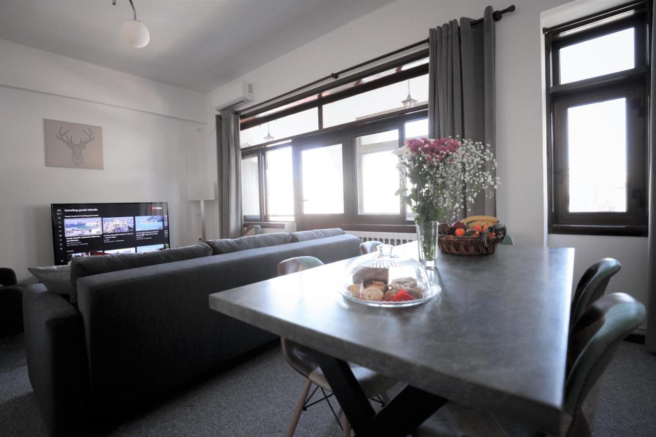 Modern 2 Bedroom Apartment Next To Metro - Marousi Atenas Exterior foto