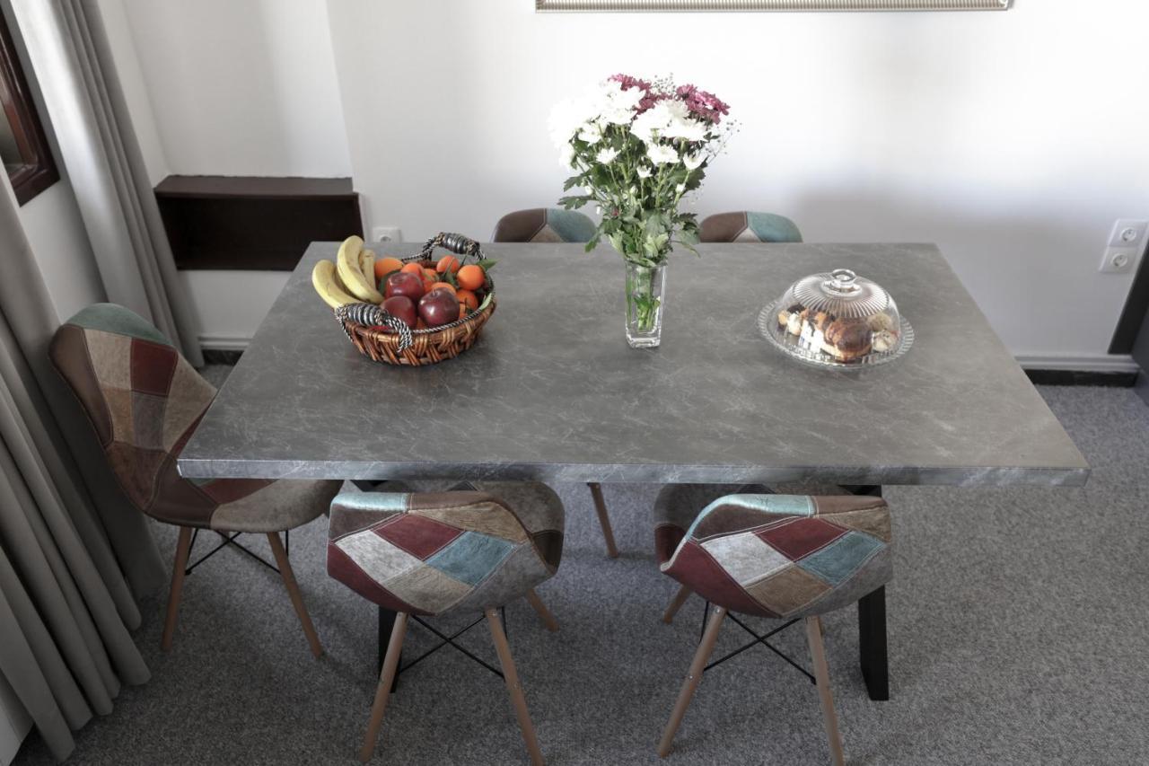 Modern 2 Bedroom Apartment Next To Metro - Marousi Atenas Exterior foto