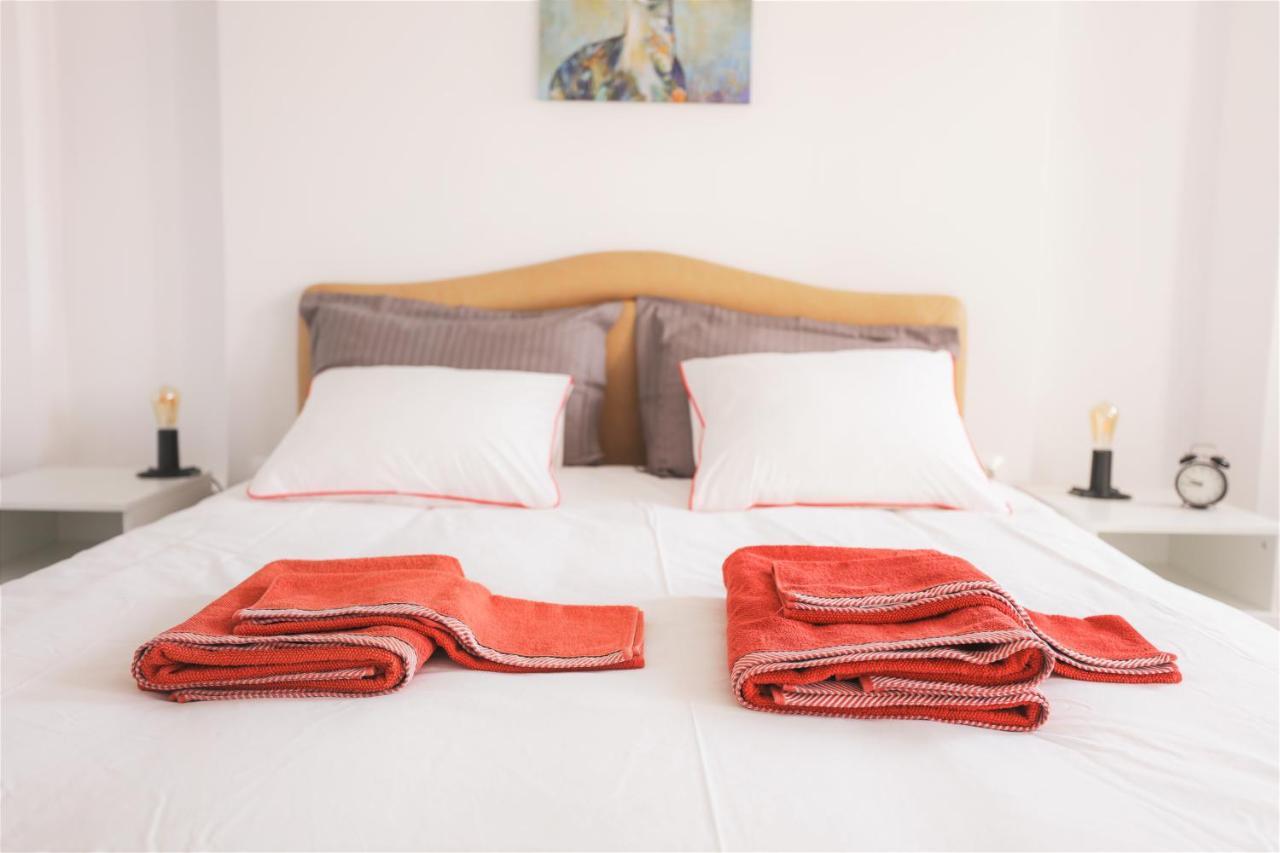 Modern 2 Bedroom Apartment Next To Metro - Marousi Atenas Exterior foto