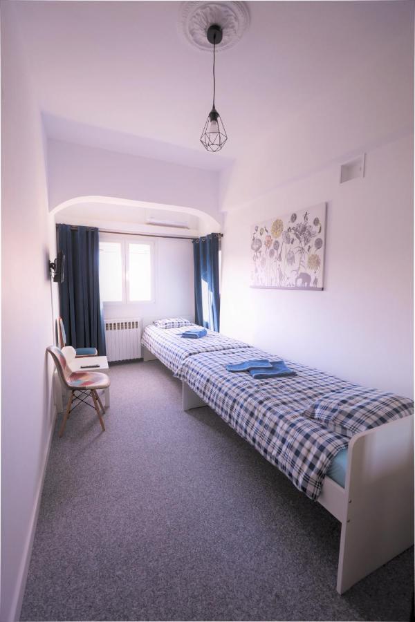Modern 2 Bedroom Apartment Next To Metro - Marousi Atenas Exterior foto