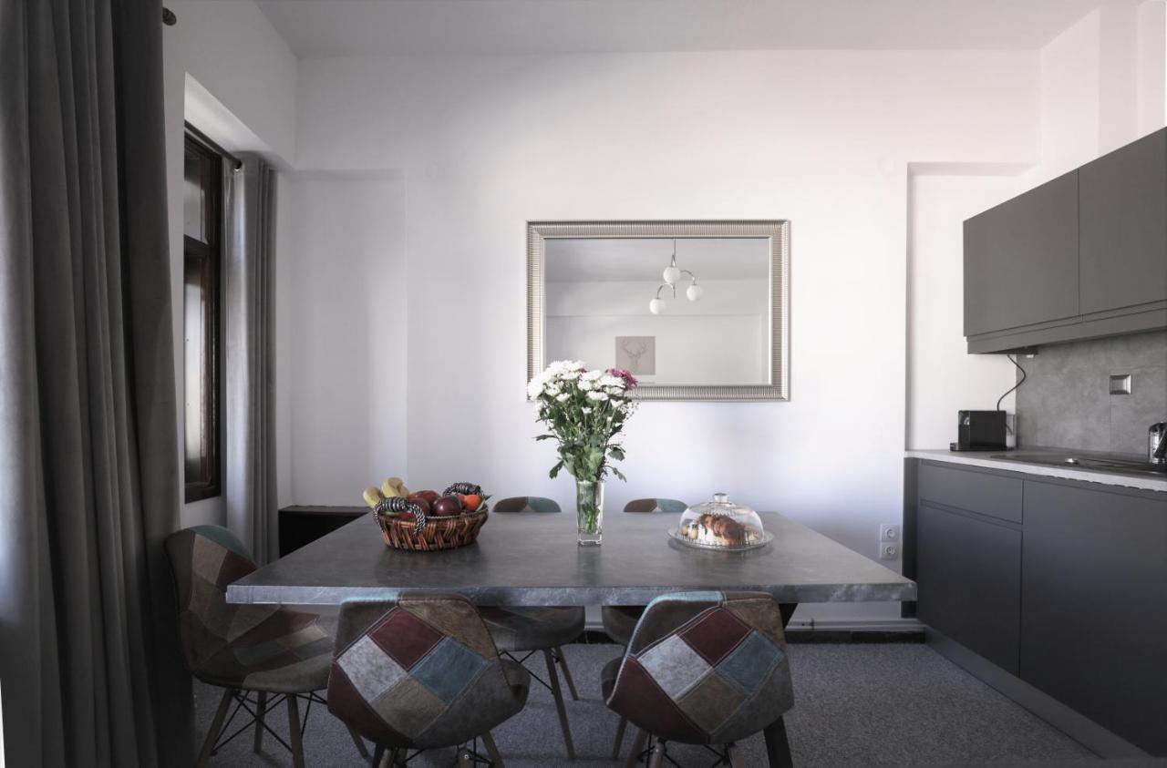 Modern 2 Bedroom Apartment Next To Metro - Marousi Atenas Exterior foto