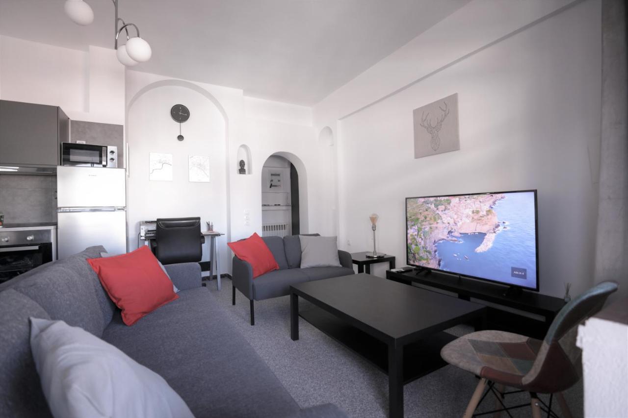 Modern 2 Bedroom Apartment Next To Metro - Marousi Atenas Exterior foto
