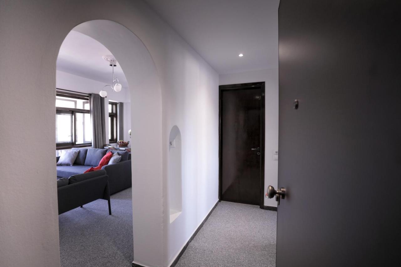 Modern 2 Bedroom Apartment Next To Metro - Marousi Atenas Exterior foto